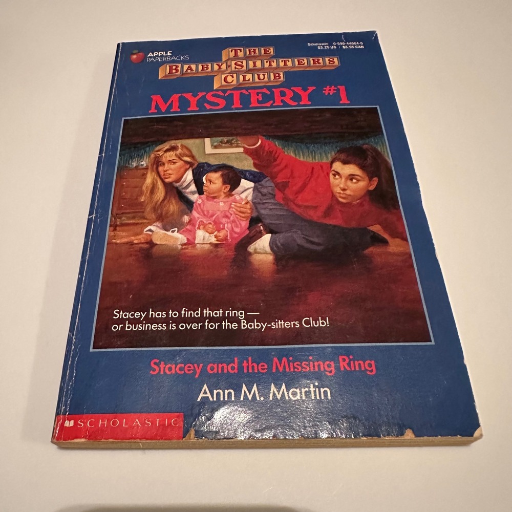 Baby-Sitters Club Mystery #1 Stacey and the Missing Ring‎ Ann M. Martin